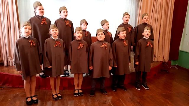 "Учил Суворов" ансамбль " Вдохновение" шк.37 г.Ярославль смотреть онлайн