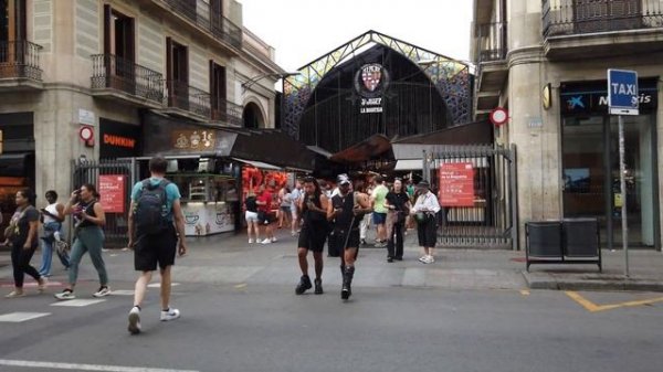 La Rambla (Ла Рамбла) - самый знаменитый бульвар Барселоны. Достопримечательности, секреты, лайфхак