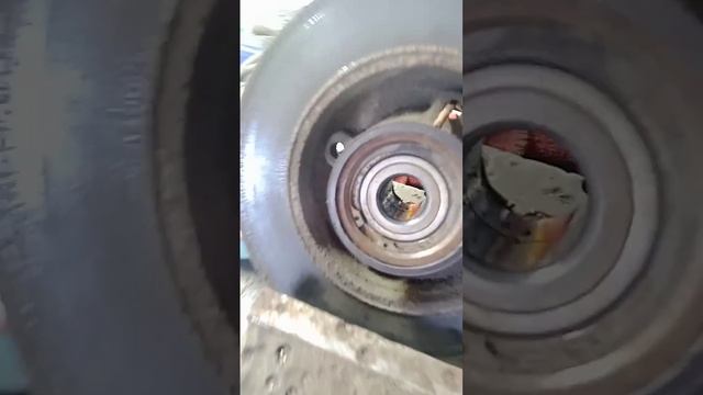 peugeot 307 как снять магнитное кольцо ABS с задней ступицы смотреть онлайн