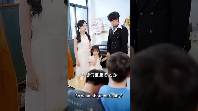 【FULL】灰姑娘被射入陌生人的精子意外懷孕，卻不知孩子爸爸是權勢滔天的宮氏掌權人宮墨遲，5年後她搖身一變成了他的秘書，帶著女兒在他眼皮子底下晃悠，總裁得知真相瘋狂追妻！#短劇 #甜寵 #總裁灰姑娘