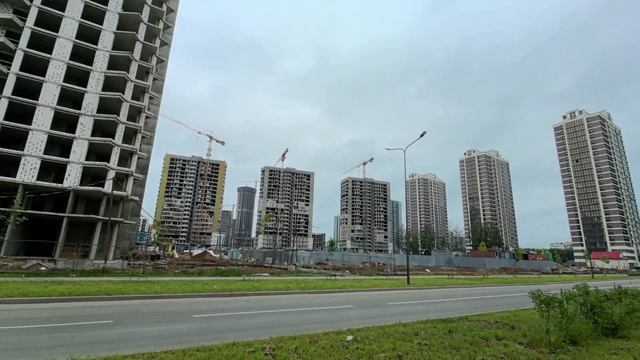 Снято на Huawei Pura 70 Pro Западная Европа, Южная Америка, Cредиземноморский Минск мир Minsk World