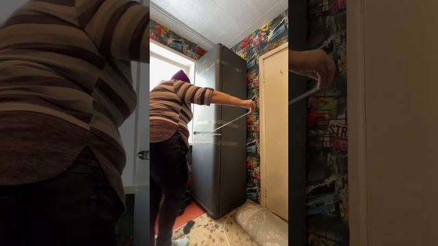 Мама Руслана Гительмана переезжает в новую квартиру! Упоковывание холодильника скотчем! #переезд смотреть онлайн