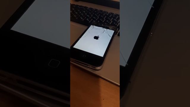 Как вам такой iPhone 4s? смотреть онлайн