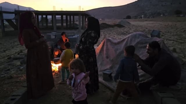 Unexpected Meeting: Narges And Mohammad With A Mentally Disabled Girl#NomadicLife #FamilyConflict