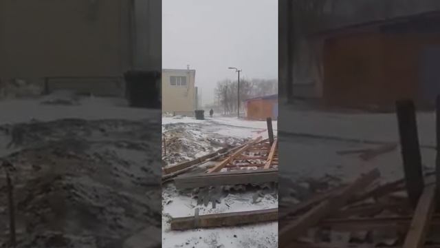 07.04.2020 сорвало крышу со здания и упал столб с.Белозерское (ИС "Белозерское") смотреть онлайн