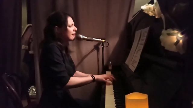The BlueStocking - Groundhog day (live @ Квартира 44 30.03.2018) смотреть онлайн