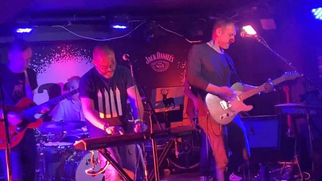 The Shop Window - Out Of Reach (Live at 229 Great Portland Street, London W1 on 11/11/22) смотреть онлайн