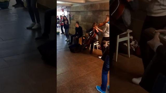Музыканты в переходе на Льва Толстого Киев смотреть онлайн