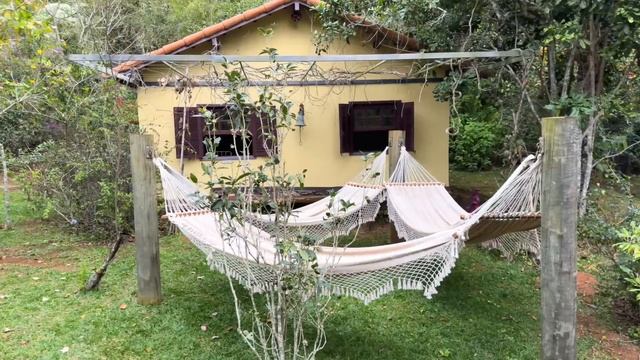 COZINHA INACREDITÁVEL! ESSA CASA NA SERRA TEM GARIMPOS INCRÍVEIS. O JARDIM IMENSO PARECE O PARAÍSO! смотреть онлайн