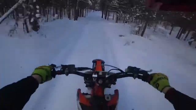 KTM 450 SX F по снегу кросс эндуро 4 700 смотреть онлайн