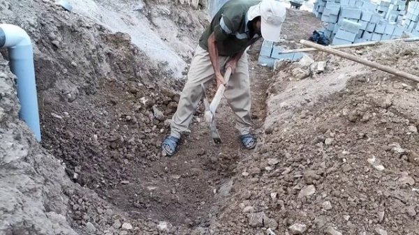 Afsana Versoul asks Master Mustafa for help to build their houses