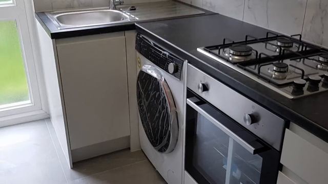 2 Bed Flat Laurel Bank Finchley Park North Finchley N12 9JP смотреть онлайн