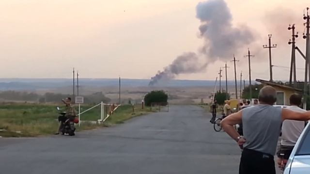 Место падения МиГ 29 сбитого 07 08 14 в районе пгт Розовка смотреть онлайн