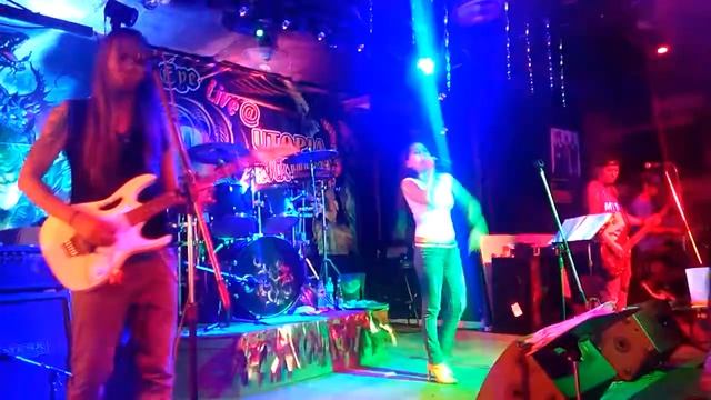 DragonEye - Медведица (Мумий Тролль) @ Utopia Rockhouse Pattaya 2014 смотреть онлайн