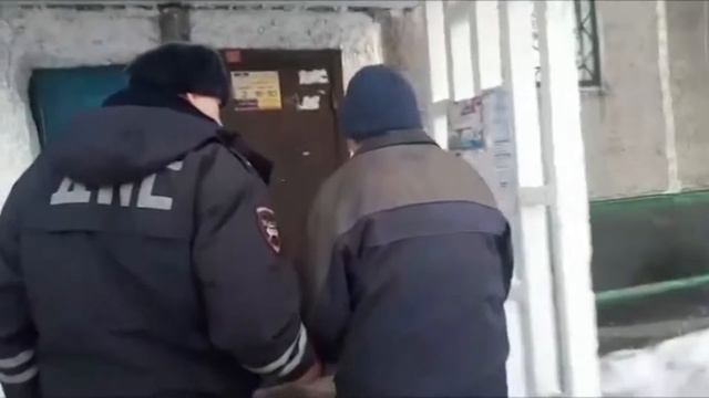 Новокузнецкие сотрудники ДПС вернули потерявшегося пожилого мужчину домой смотреть онлайн