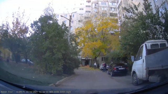 Луганск, кв. Мирный, Степной. 2021 10.10 смотреть онлайн