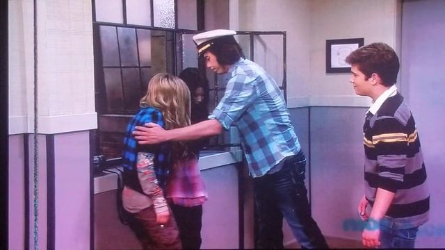 Carly Sam Dave & Fleck Crying смотреть онлайн