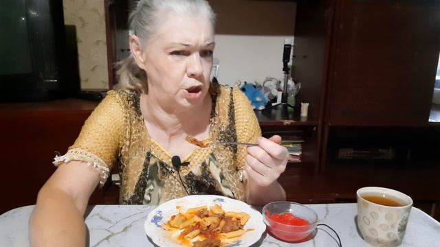 mukbangtatyanaeats /покушаем /макароны с тушенкой смотреть онлайн