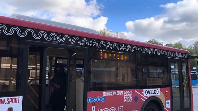 Автобус ЛиАЗ-5292.22(2-2-2) следует по маршруту 569 ”м. Выхино - Саратовская ул.” смотреть онлайн