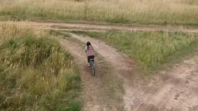 Покатались с Надей по полям безводного. смотреть онлайн