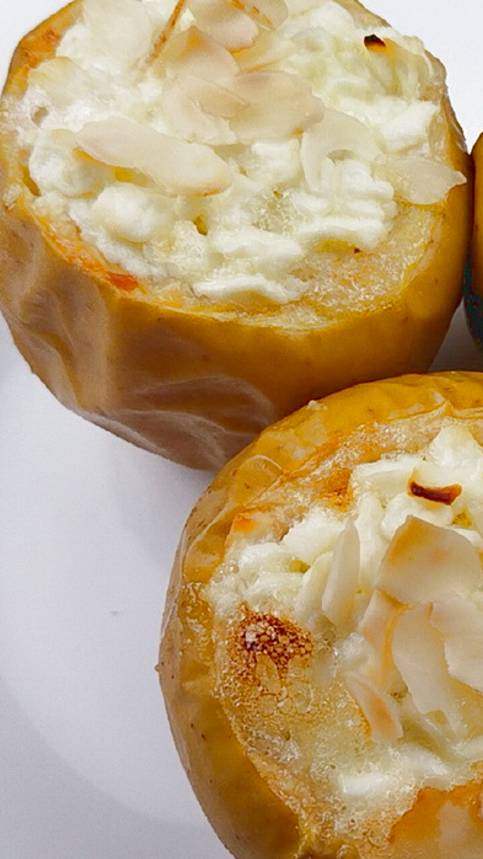 А как насчет такого варианта десерта?Ароматные запечённые яблоки с творогом/ПП десерты смотреть онлайн