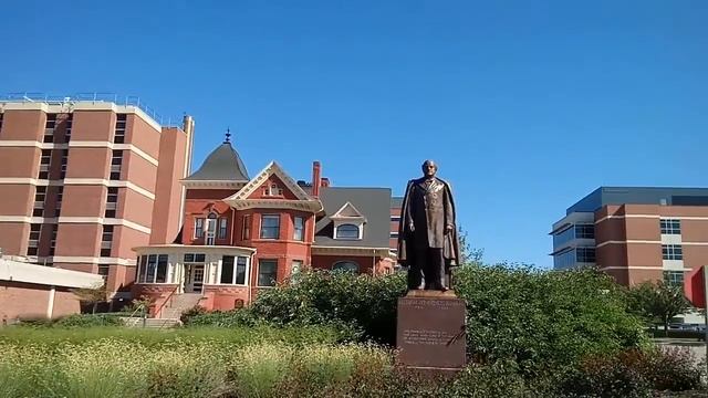 Home of the late William Jennings Bryan , Lincoln NE смотреть онлайн