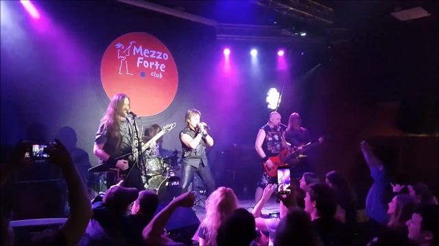 гр. Харизма - Иду на свет, в MEZZO FORTE CLUB