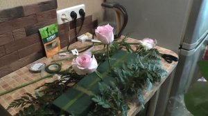 Композиция из живых цветов на стол новобрачных своими руками