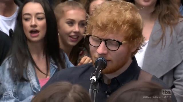 Ed Sheeran - Perfect (Live at iHeartRadio Music Awards) смотреть онлайн