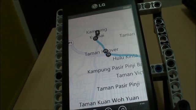 Using Windows Phone 7 Maps App In Malaysia смотреть онлайн