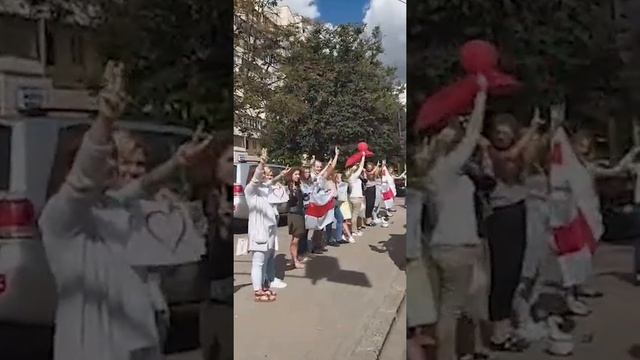 Минск. Логойский тракт. Солидарность со студентами смотреть онлайн