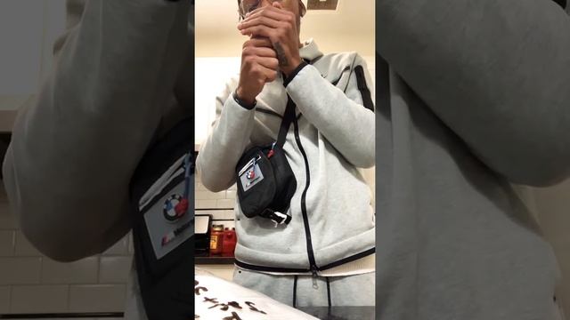 TRAVIS SCOTT MERCH GIVEAWAY!! 🔥🔥🔥🔥 смотреть онлайн