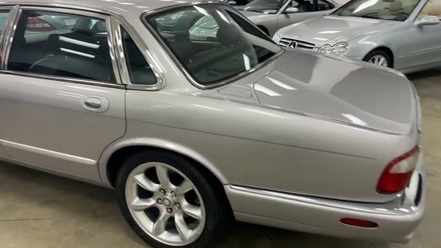 2000 Jaguar XJR Walkaround Video смотреть онлайн