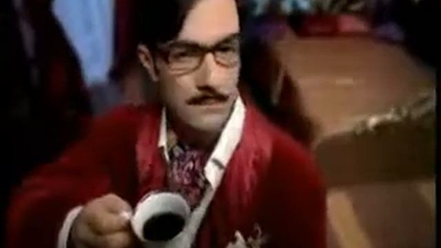 Soldis (Солдис).Frau Schmidt. "Белоснежное белье" смотреть онлайн