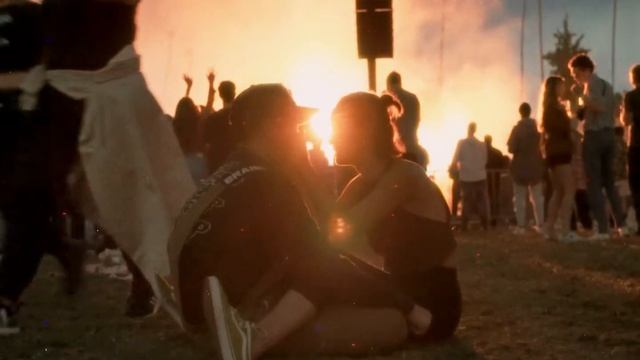 Fred again.. - Delilah (pull me out of this) [Actual Life 29 September 2022] смотреть онлайн