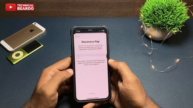 How To Remove Verify Your Recovery Key Notification from iPhone Settings смотреть онлайн
