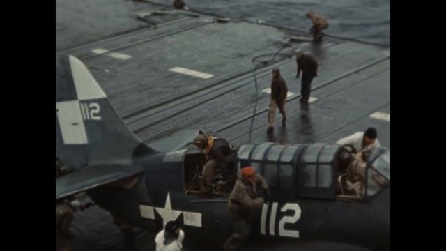 Original color footage of an Curtiss SB2C Helldiver chewing up the deck of USS Hornet (CV-12) смотреть онлайн