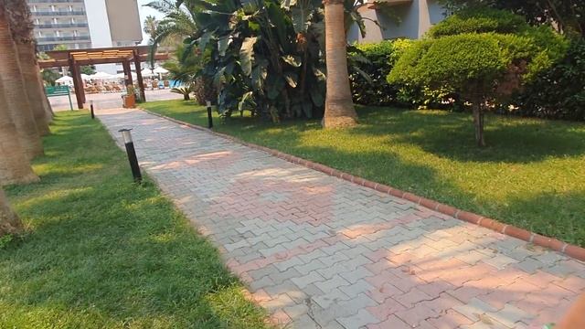 Обзор отеля Royal garden beach hotel 02.08.2021 год. смотреть онлайн