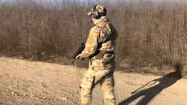 Стрельба с ходу из АКСУ смотреть онлайн