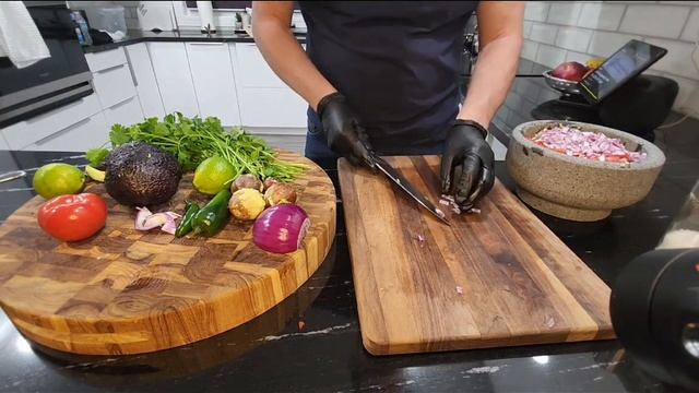 Модный рецепт из Авокадо 🥑🤣👌 Рецепт Мексиканского Гуакамоле 🥑🌶🧅🥬🍋🟩🇲🇽🍻🍸@janikkitchen смотреть онлайн