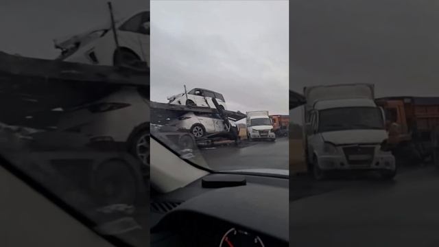 Несоблюдение дистанции дальнобойщиками ##сезонконтентаRUTUBE