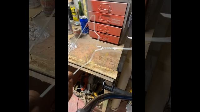 This and that crafts presents/restoring old window chains for new craft project. смотреть онлайн