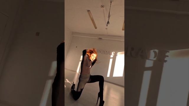STRIP DANCE #MOSACORE #dance #top #тренды смотреть онлайн