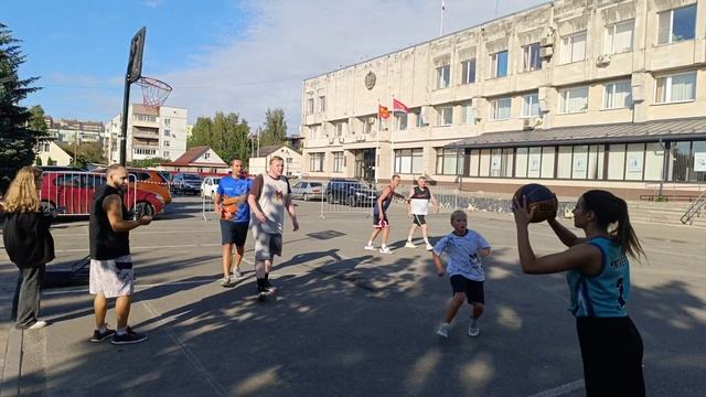 фестиваль молодежных субкультур "МиФ" 0т 12.08.2023 г. баскетбол 3 на 3 Кировск лен.обл. смотреть онлайн