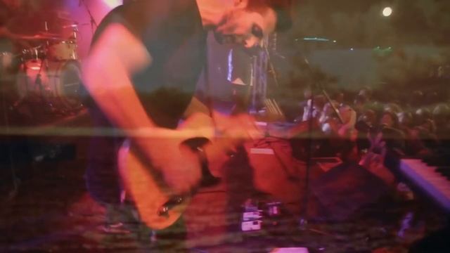 Nothing But Thieves - Immigrant Song (Music Video) смотреть онлайн