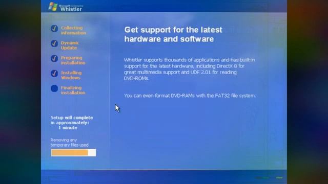 Windows XP Build 2462 On Old 486 Laptop