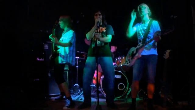 Kids Eaters - Fire it up (Black Label Socety cover) Live in Rocketa Club 26/10/2013 смотреть онлайн