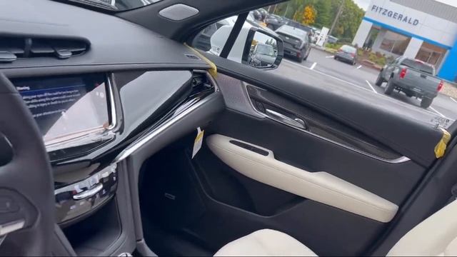 2023 Cadillac XT6 AWD 4dr Sport Frederick смотреть онлайн