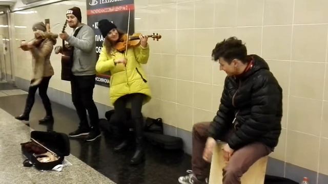 Уличные музыканты Минска смотреть онлайн