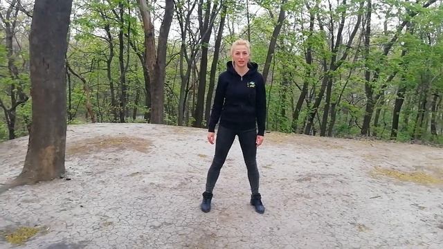 Урок hip - hop . Основні рухи стилю хіп-хоп. Частина 1 смотреть онлайн